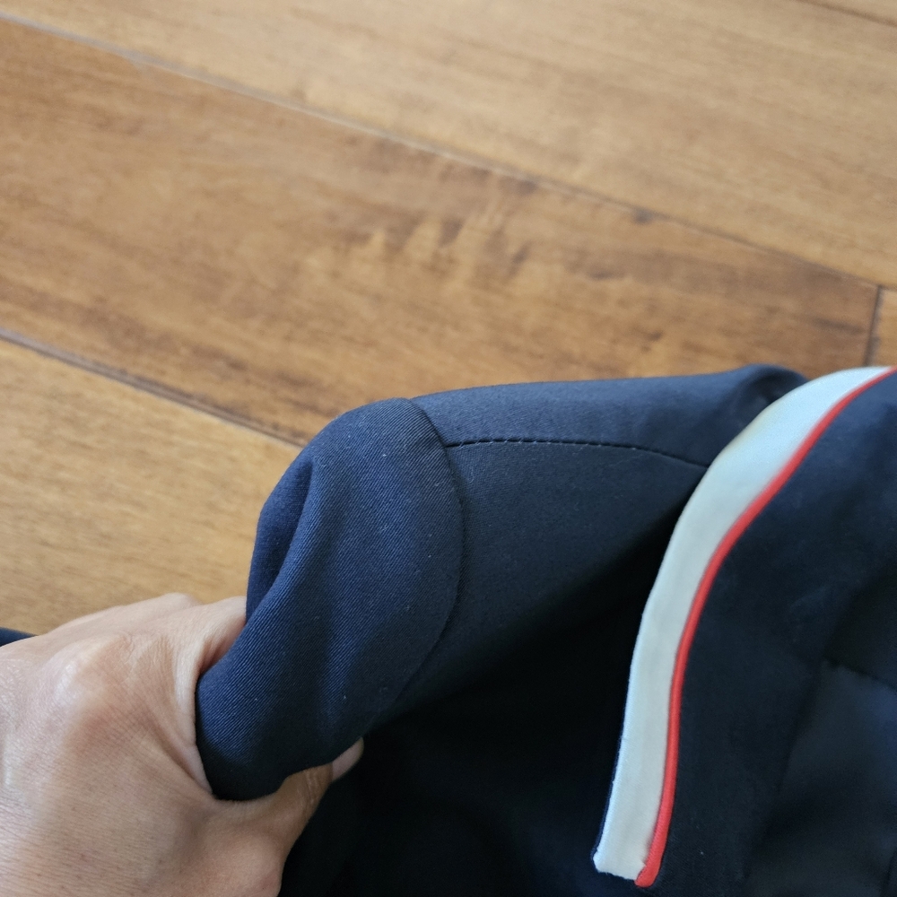 Blue and White Blazer with Notched Lapel and Tailored Fit - Picture 9 of 10